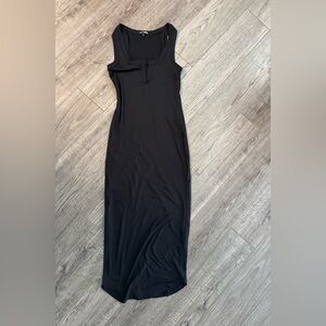 Black sleeveless tank v neck midi dress small